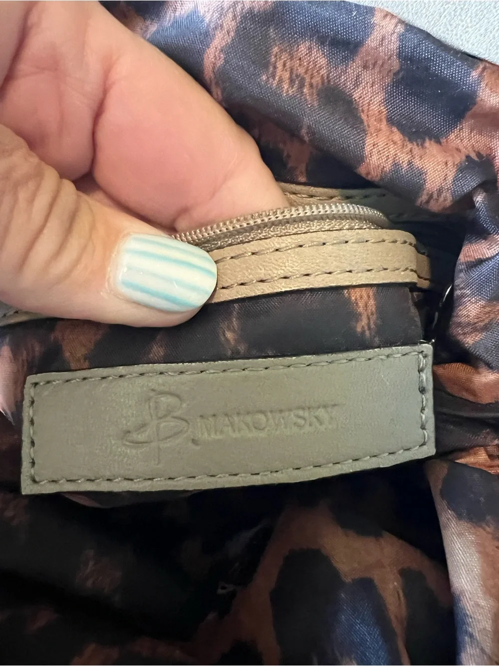 b. makowsky Taupe Pebbled Drawstring middle clasp Crossbody